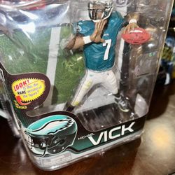Michael Vick Eagles 7 Action Figurine Quarterback NFL Series 28 McFarlane Toys
