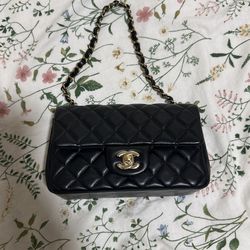 Channel Classic Mini Flap In Lamb Skin 