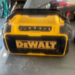 Dewalt Bluetooth stereo boombox used, but in good condition too lonely