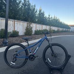 Co-op Cycles DRT 1.0 Mountain Bike – XXS Frame (26” wheels) Aluminium Bicycle