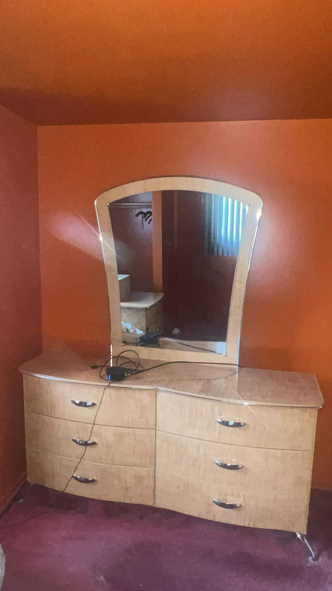 4 Piece Dresser And Mirror Set