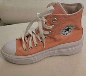 Pink  Color Converse
