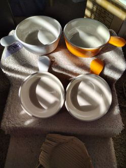 4 Ceramic Bowls