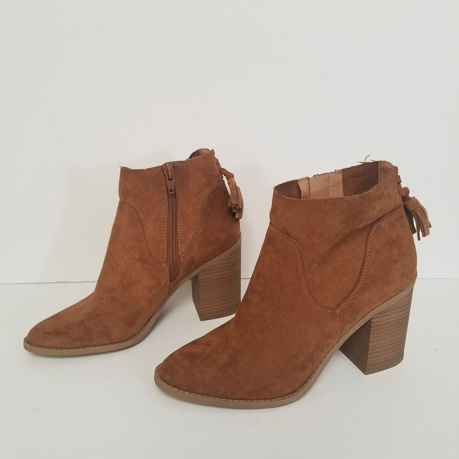 Tan boots size 7