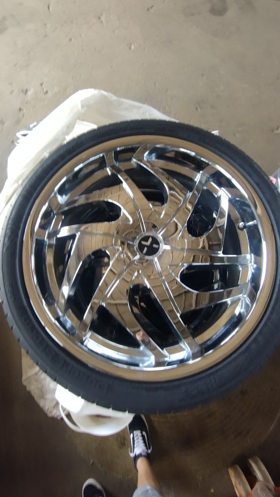 22 Inch Rims With Brand New Tires