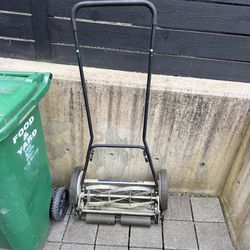 Free manual Lawn Mower 