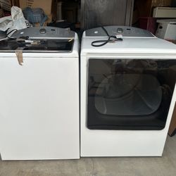 Kenmore Series 700 Washer and Dryer Set
