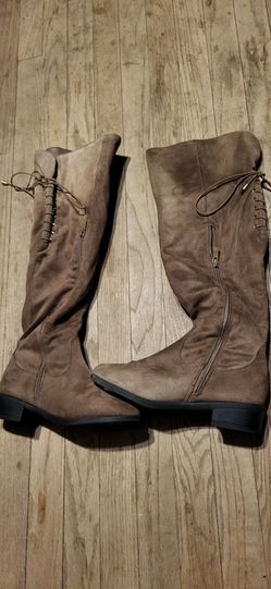 Brown boots