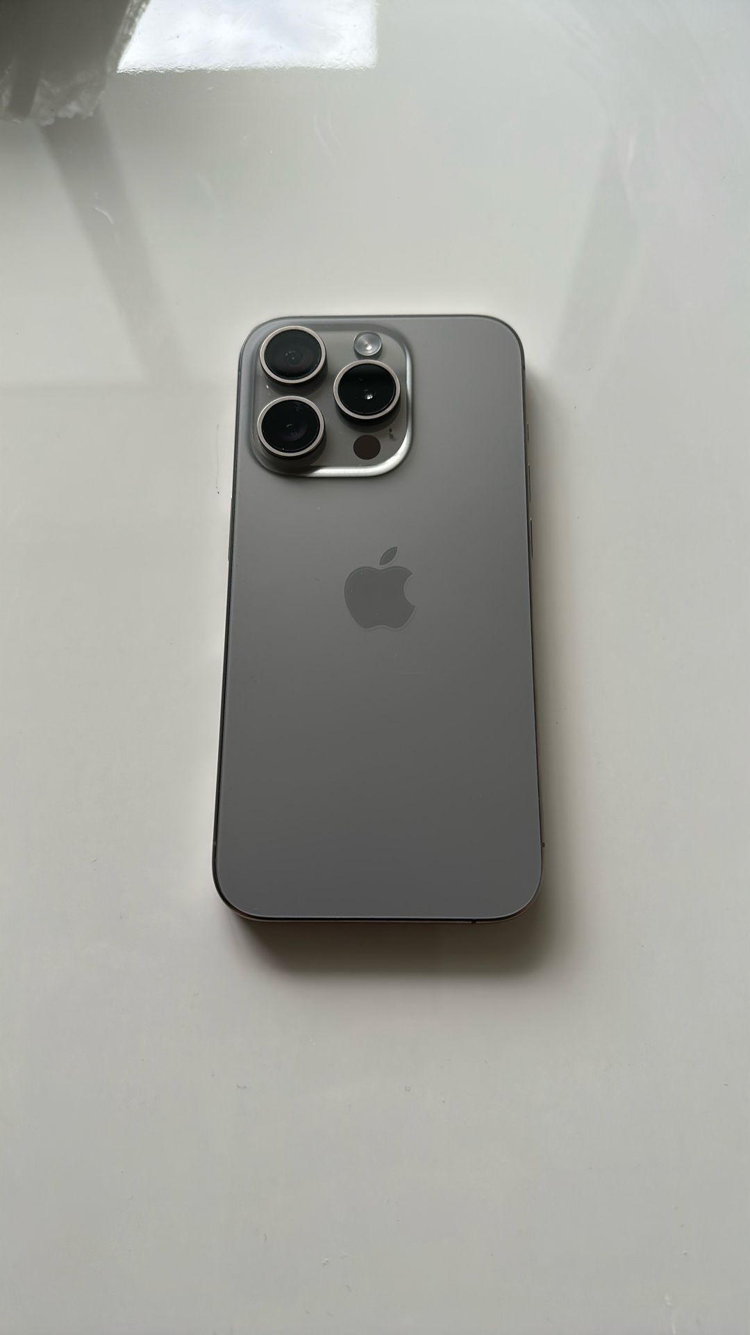 🔥iPhone 15 Pro 256 GB (Unlocked) - Like New🔥