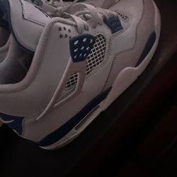 Jordan 4 Retro Military Blue