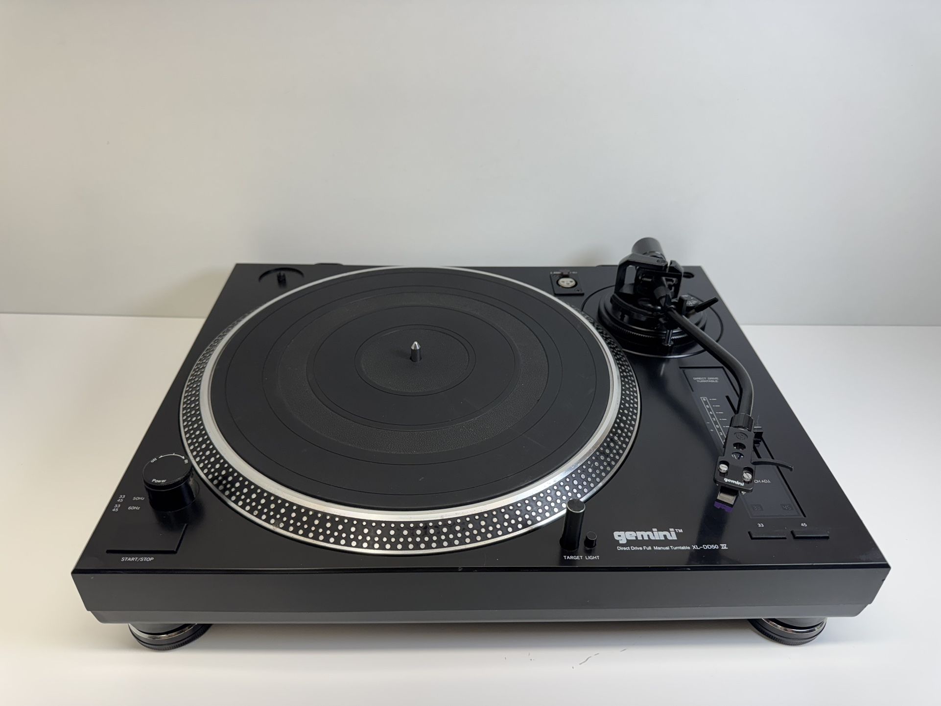 Gemini XL-DD50 Turntable in Great working condition (Pro Serviced and Calibrated).