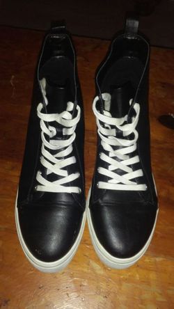 Good condition Womens shoes with wedges are forever 21 size 8 hurry now