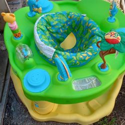 Kids Activity Center Good Condition $15.00