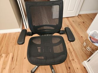 Office desk and chair