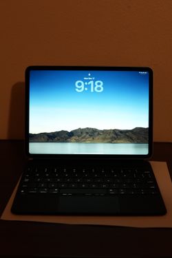 iPad Pro 11 Inch M2 Chip 128 GB WiFi Only