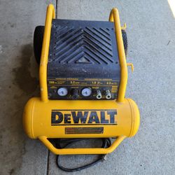 Dewalt Compressor D55641