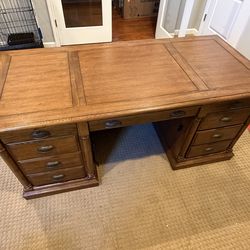 Executive office desk