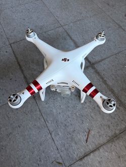DJI PHANTOM 3 DRONE