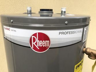 RHEEM PROG40-38U RH62 water heater 40 gallons 6 year warranty for Sale in  Folsom, CA - OfferUp