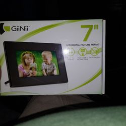 Digital Picture Frame