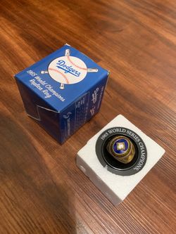 Los Angeles Dodgers 1965 World Champions Replica Ring Boxed SGA Collectible