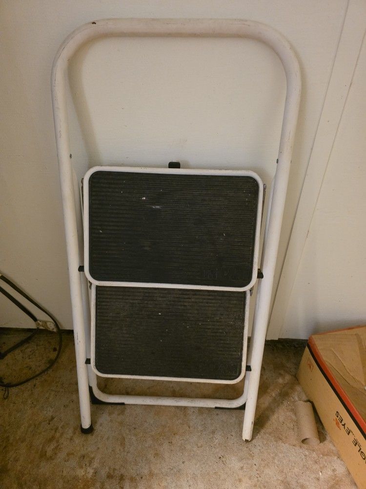 Two Step- Stepladder