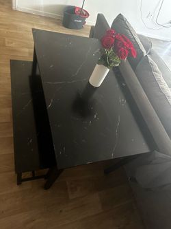 Dinner table and 2 stools