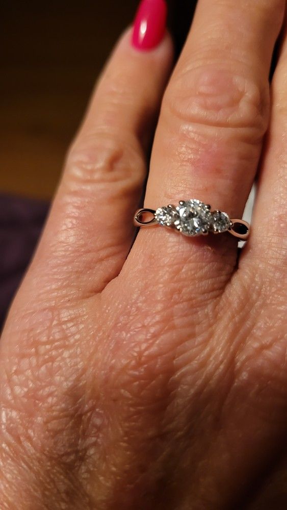 Sterling Silver 3 cz Stone Ring