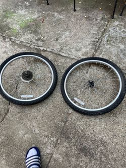 Bike wheels and tires size 24”