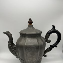 Vintage  Metal 1507  Reed Barrón Teapot 