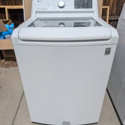 LG White Washer and Dryer 