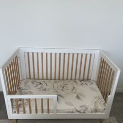3-in-1 Baby Convertible Crib