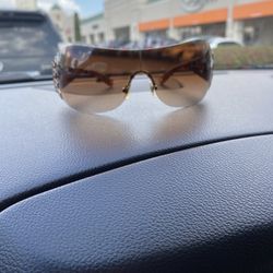 Woman’s Versace Sunglasses