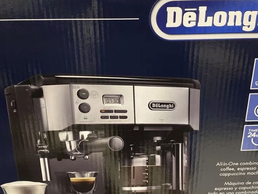 DeLongui All In One Combination Espresso/Latte Maker & 10 Cup Pot