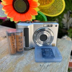 Panasonic Lumix DMC-LZ8 Digital Camera