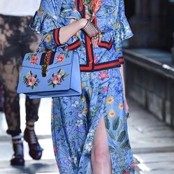 GUCCI 2017 SPRING RUNWAY FLORAL PEARL BUTTON JACKET 40