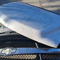 Silverado 2500 HD Bumper Grill Hood Parts