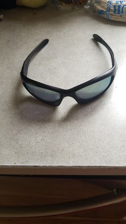 Oakley monster dog sun glasses
