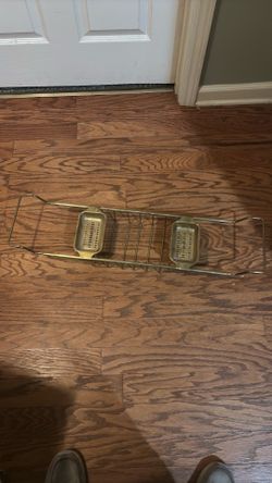 Lovely vintage Brass Tub Shelf