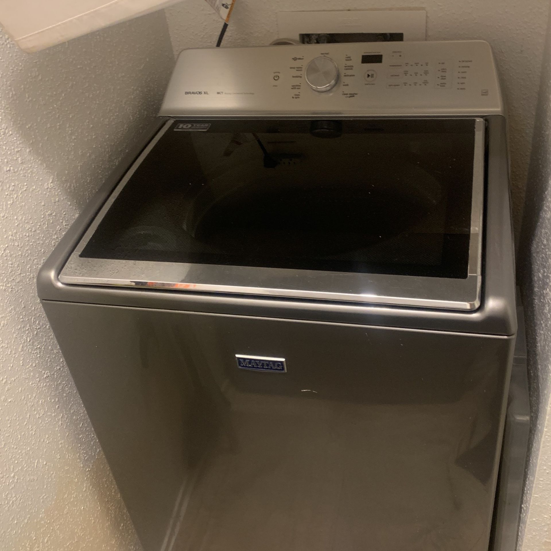 Maytag BRAVOS XL washer and dryer Set.  In Good Condition, Metallic Gray.  $325 OBO