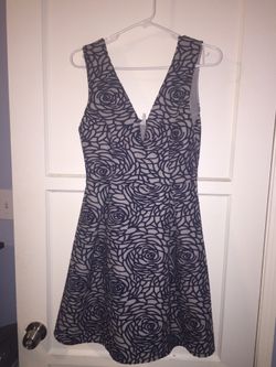 Medium dress