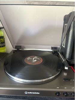 Audio Technica Turntable at-lp60xbt
