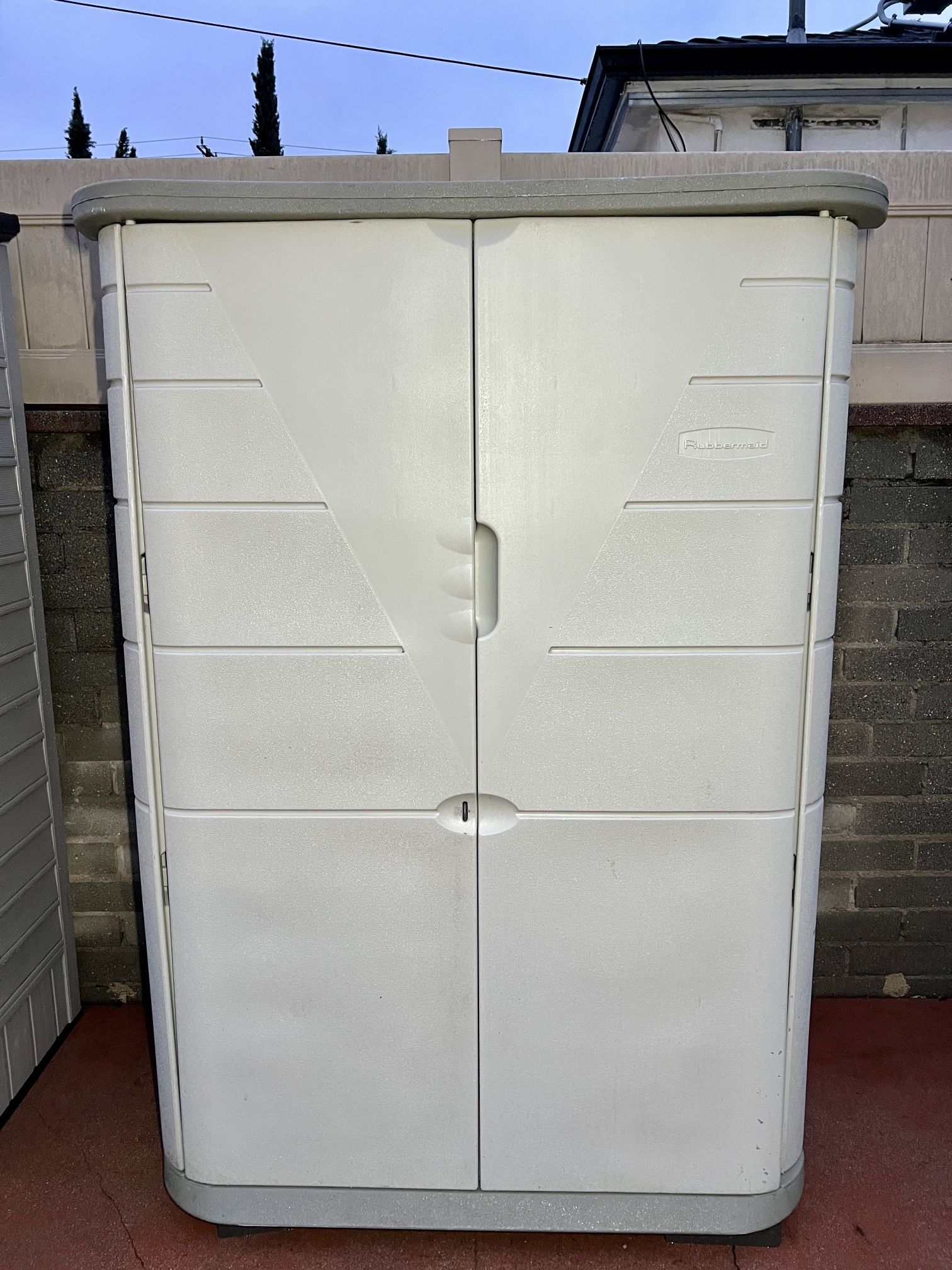 Rubbermaid Outdoor Storage Shed
