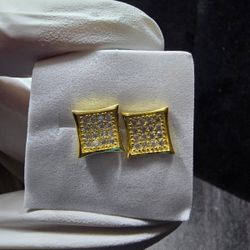 These 10kt gold over 925 silver square Moissanite diamond earrings