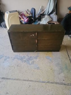 Dresser