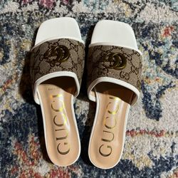 Beige Gucci Sandals