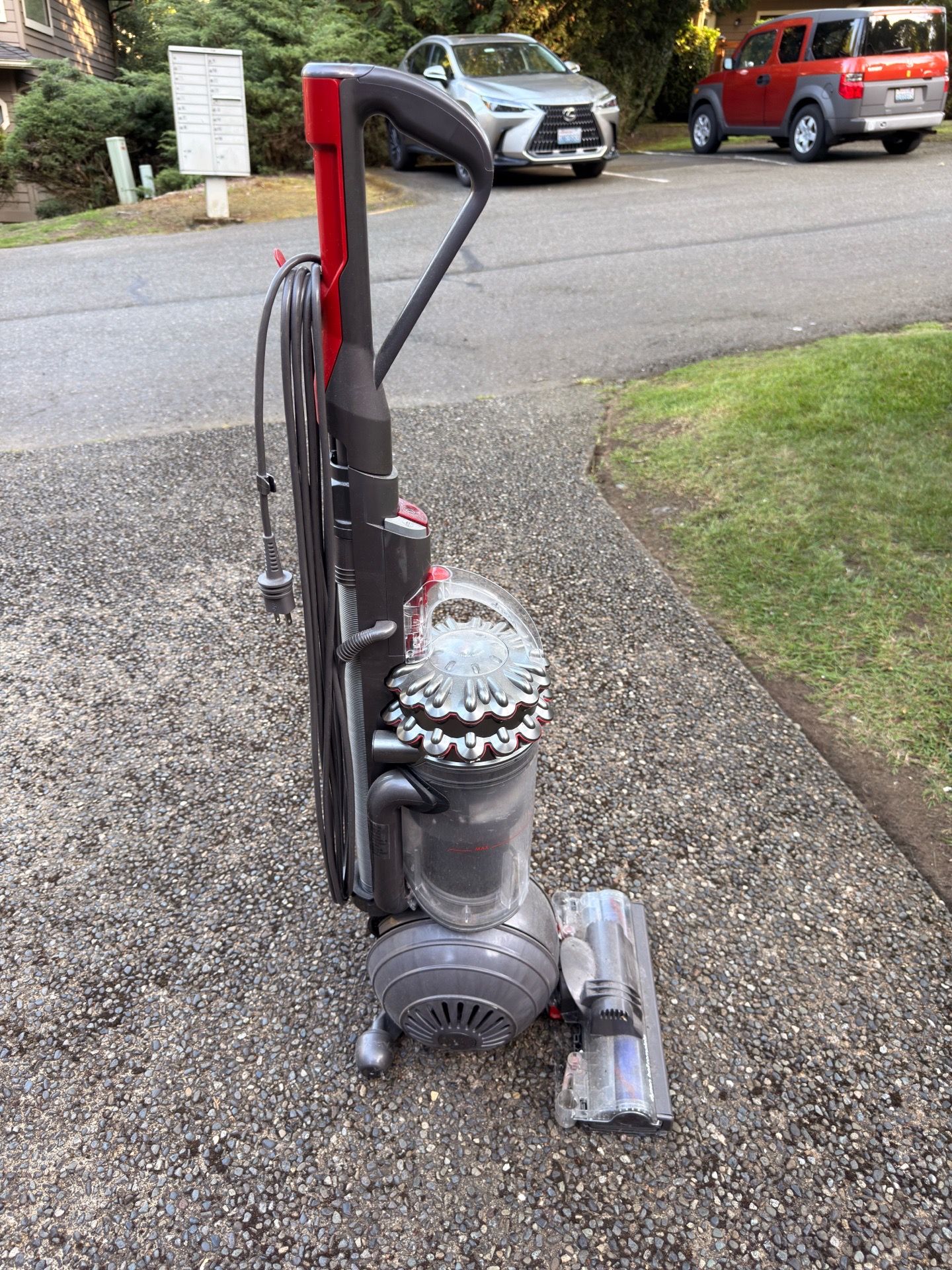 Dyson ball complete upright vacuum