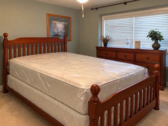 Queen Cherry Wood Bedroom Set – Bed, Mattress, Dresser
