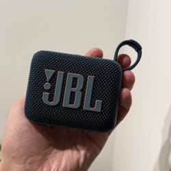 JBL GO4