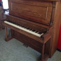 Antique Piano 